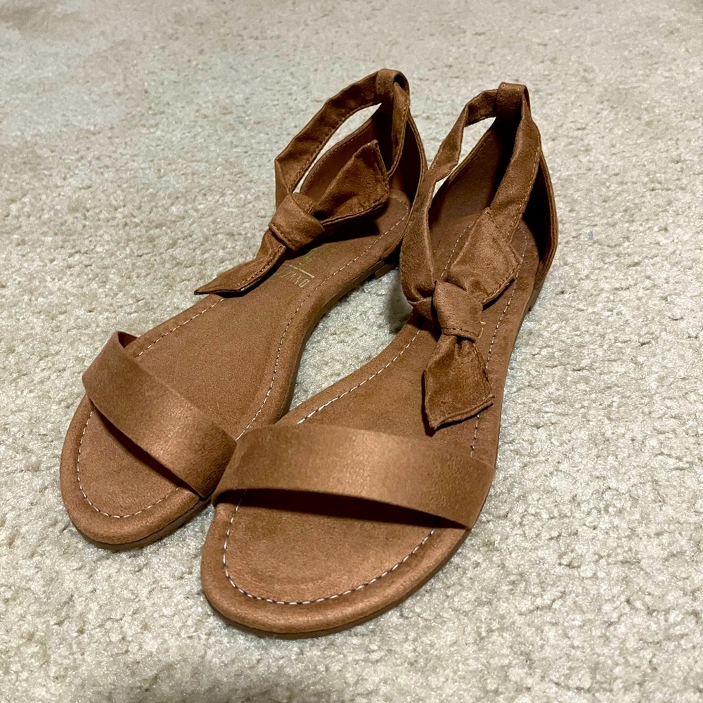 Nude suede sandals with wrap heel detail, Vizzano Brand, Casual Look